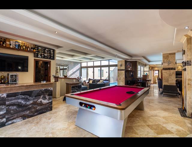 3 BEDROOM HOUSE TO LET IN WEST BEACH